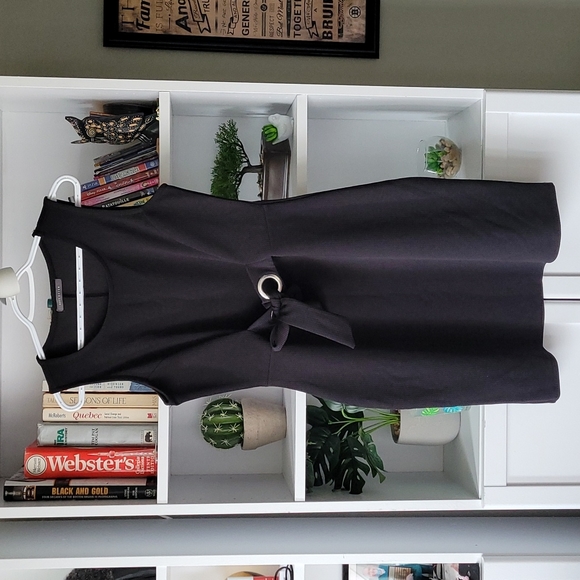 ⭐ BOGO | Suzy Shier Textured Little black dress - Picture 1 of 6